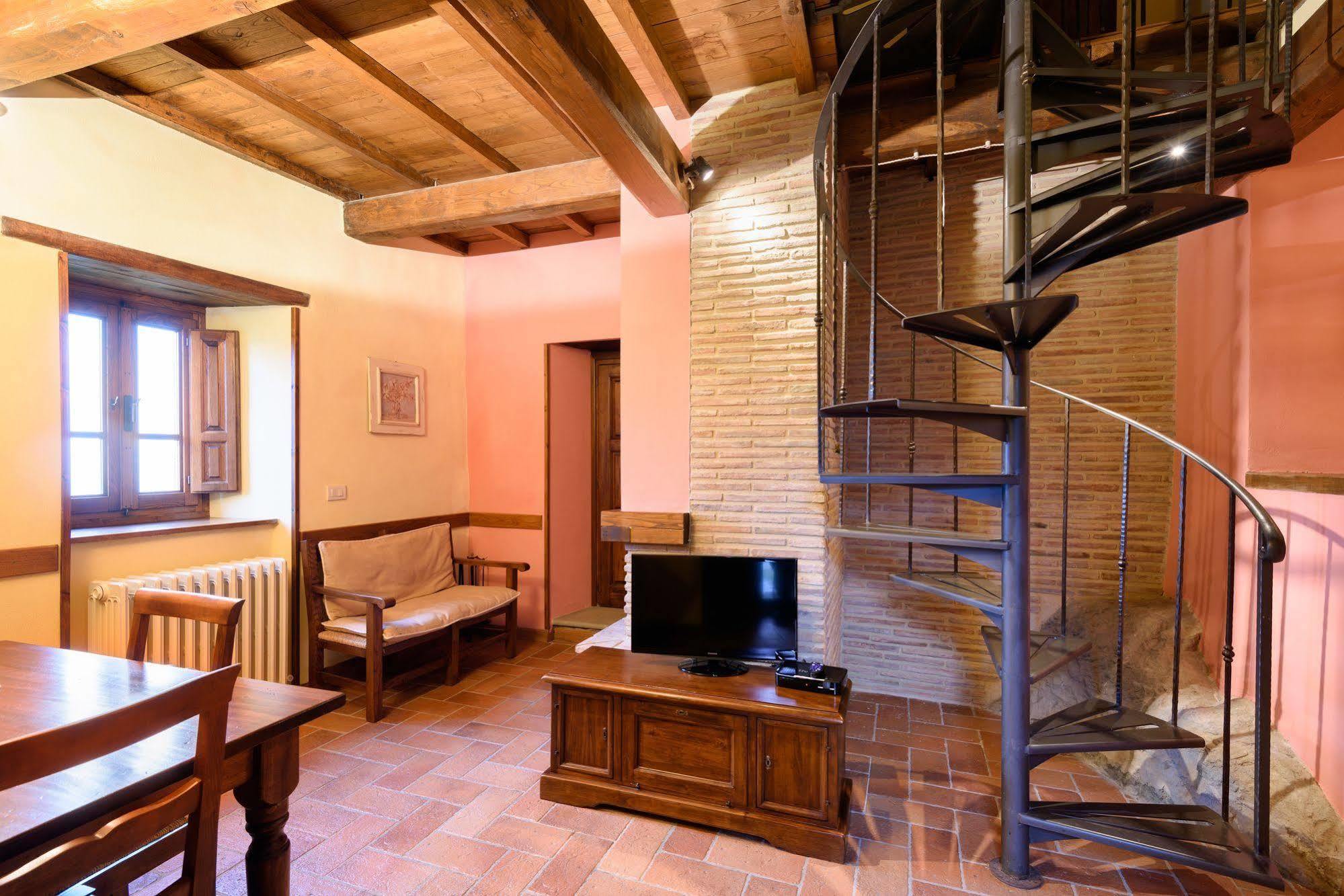 Borgo Dei Corsi Holiday House Reggiolo Exteriér fotografie