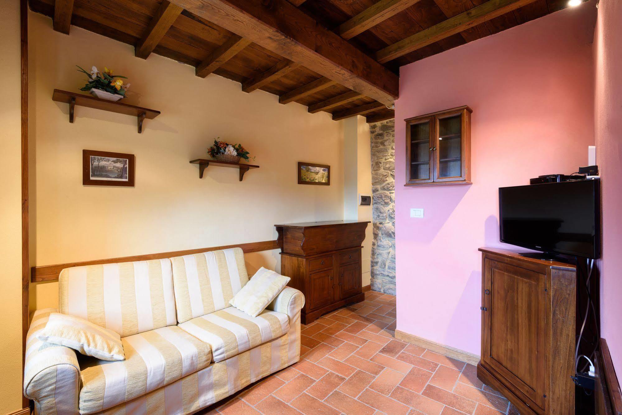 Borgo Dei Corsi Holiday House Reggiolo Exteriér fotografie