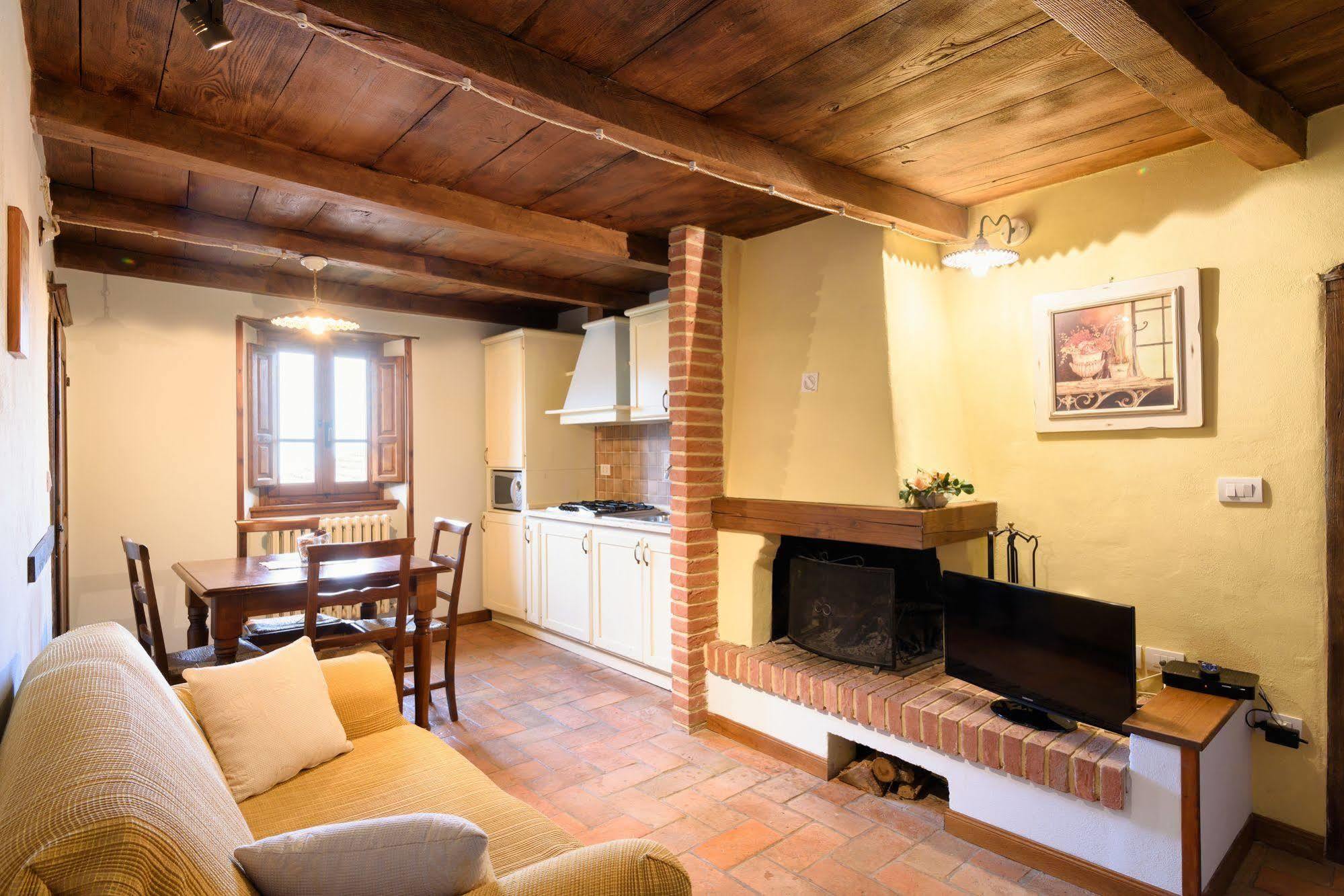 Borgo Dei Corsi Holiday House Reggiolo Exteriér fotografie